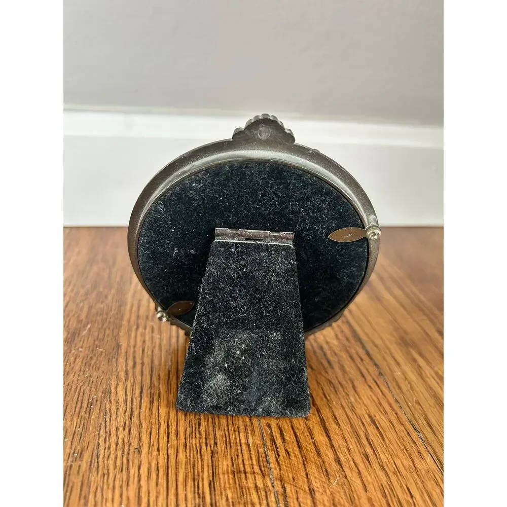 Vintage Metal Round Picture Frame Shell Crest